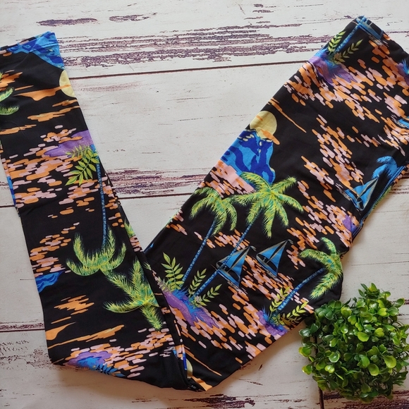 LuLaRoe Other - OS Leggings